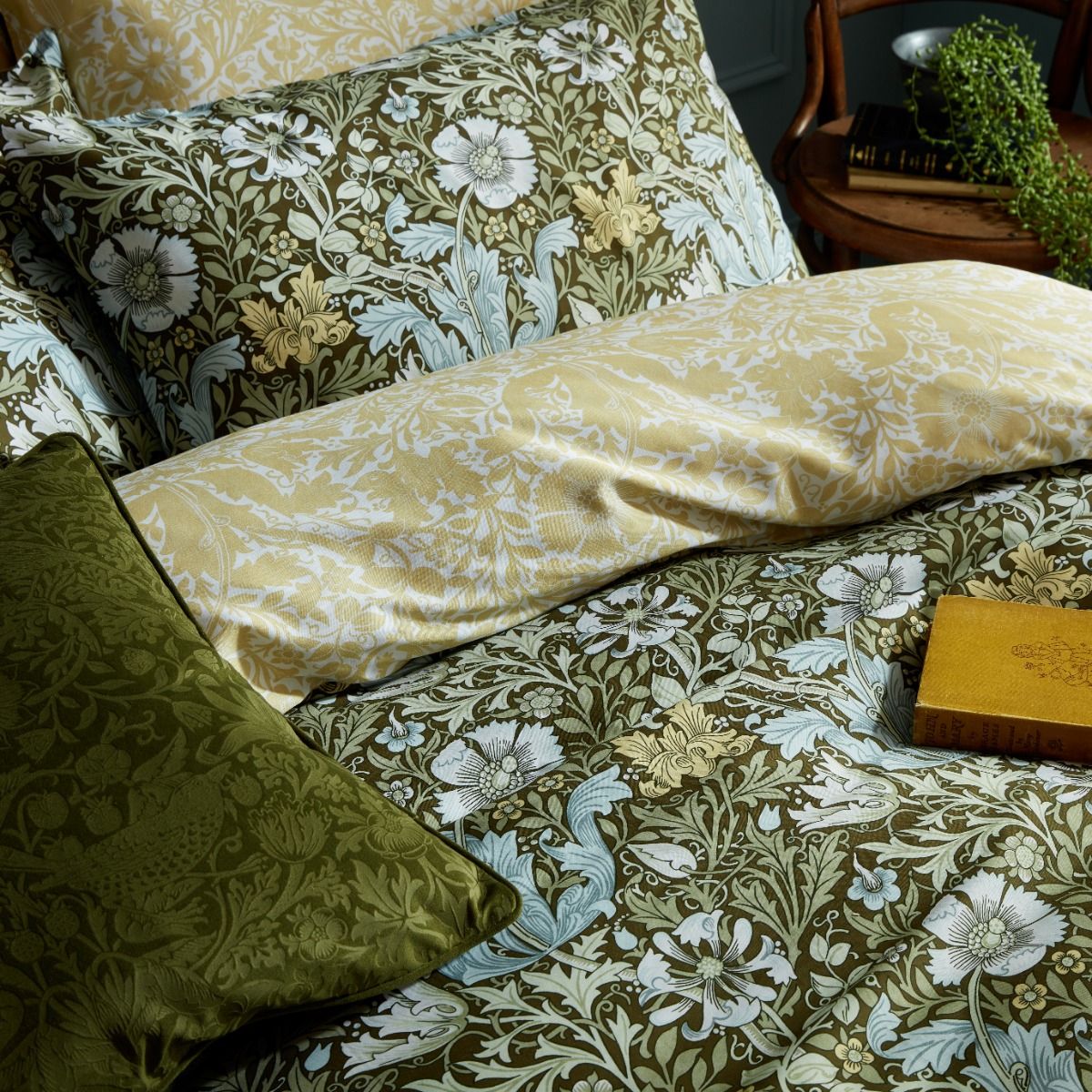 William Morris At Home - Compton Olive Green Bedding