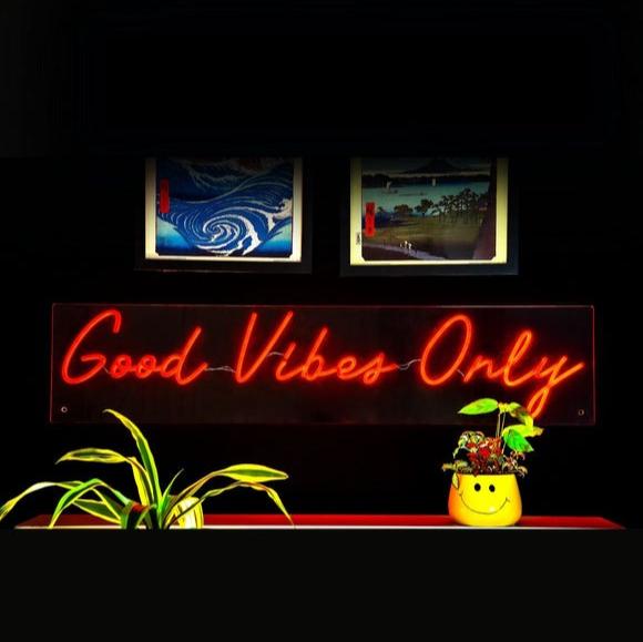 Red Text Handwriting Good Vibes Only Neon LED Light Box USB Powered