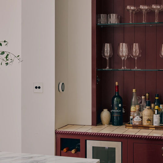 Full of dark curiosity, Smith & The Devil is an aged red that’s unexpectedly comforting. Use sparingly for an injection of intrigue - or embrace your darker side.