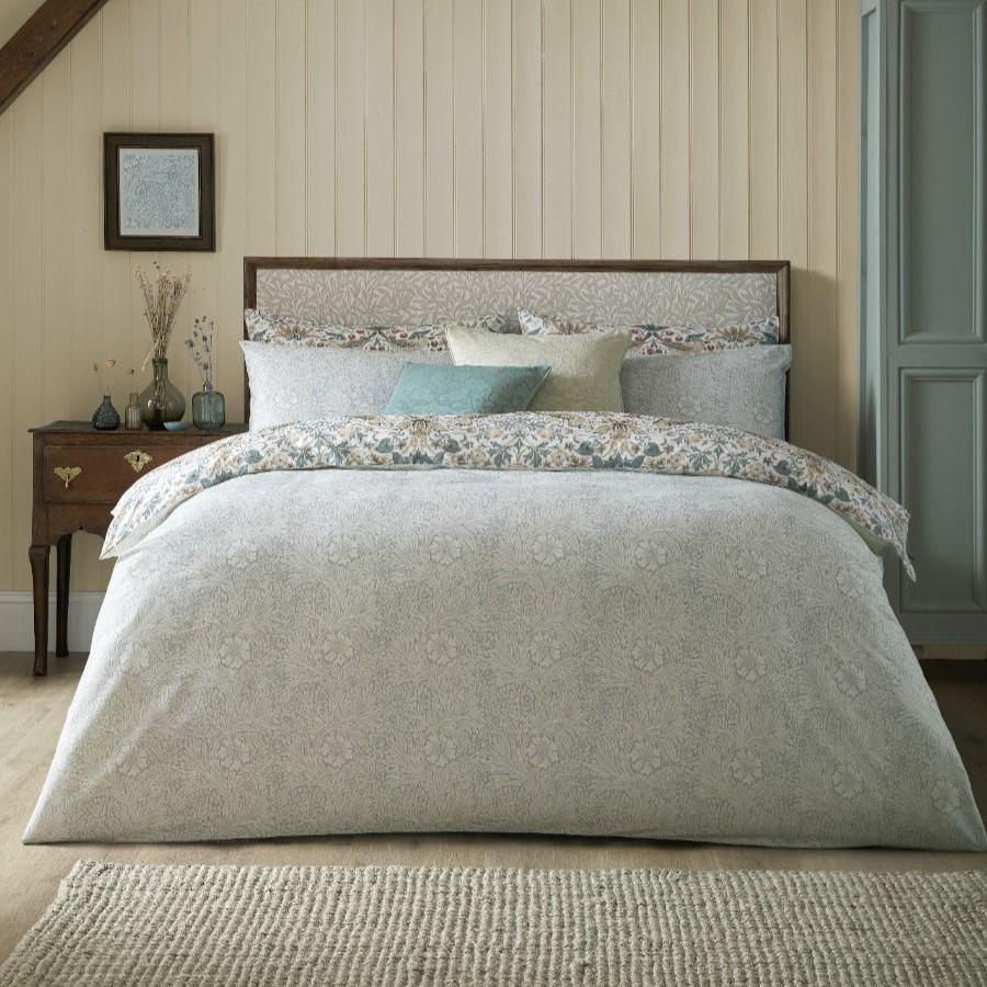 William Morris At Home - Strawberry Thief Hessian Bedding