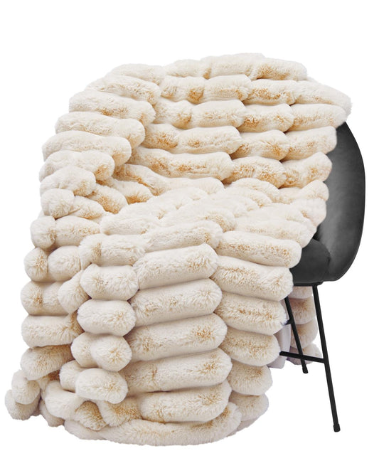 Luxury Faux Fur Throw (Various Colours)