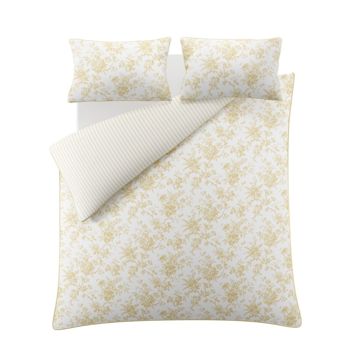 Floral patterned bedding set with white background