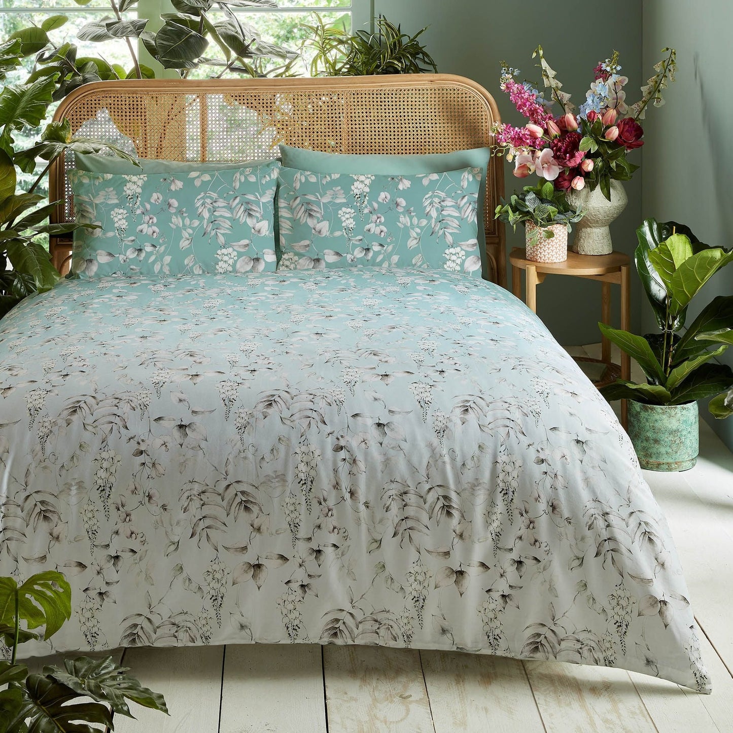 Blue Paradise Flora Bed Linen