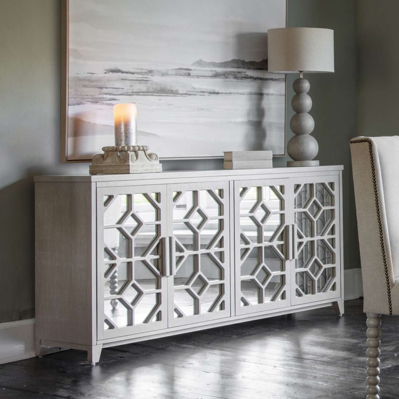 Rural Chic Wooden Cabinet, Four Doors and Glass surface, photo showing unit in a coastal decor chic room.