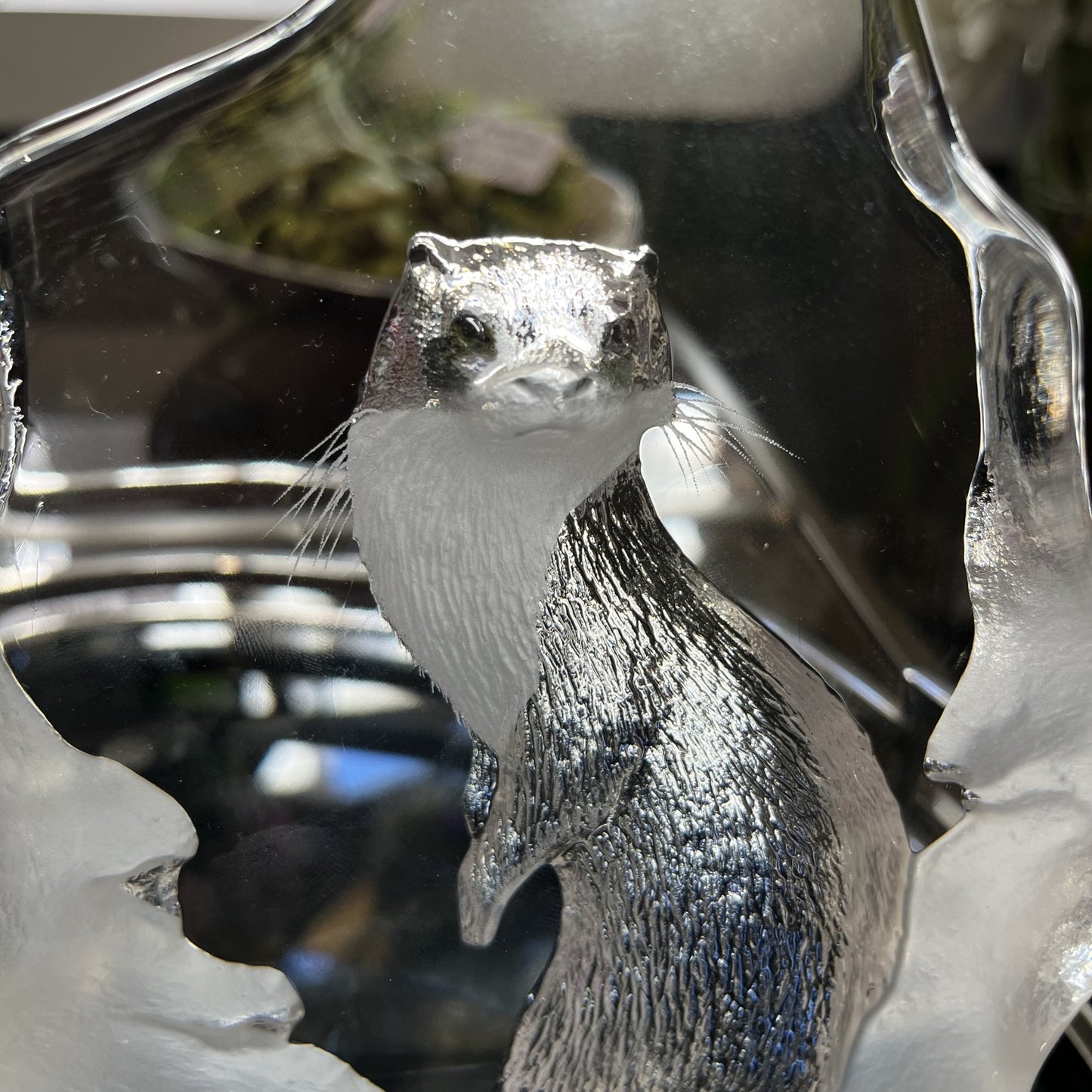 Vintage Mats Jonasson Crystal Otter Paperweight