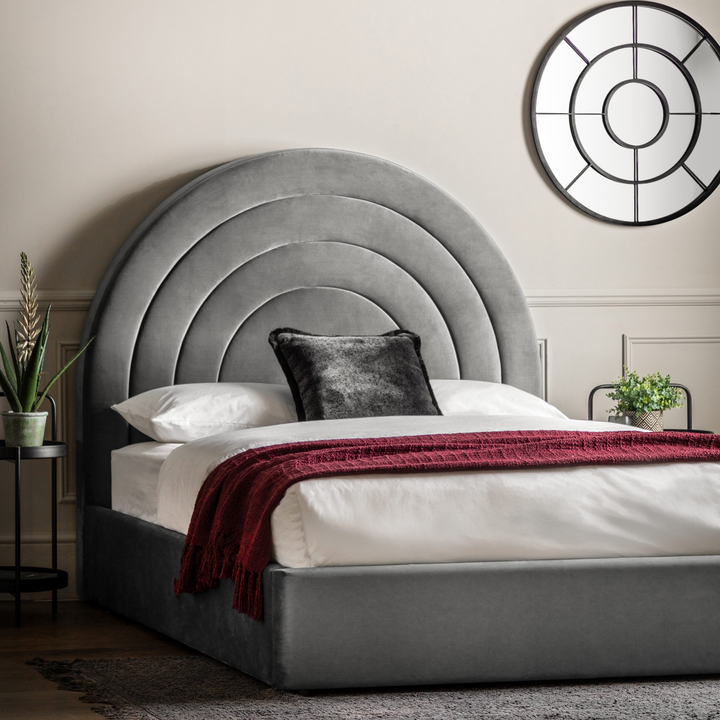 Retro Arch Kingsize Bedstead (Multiple Colours)