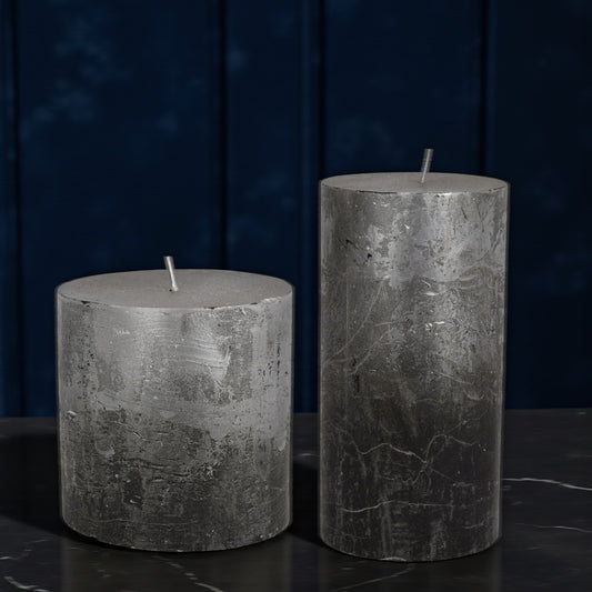 Diffused Black and Silver Candle